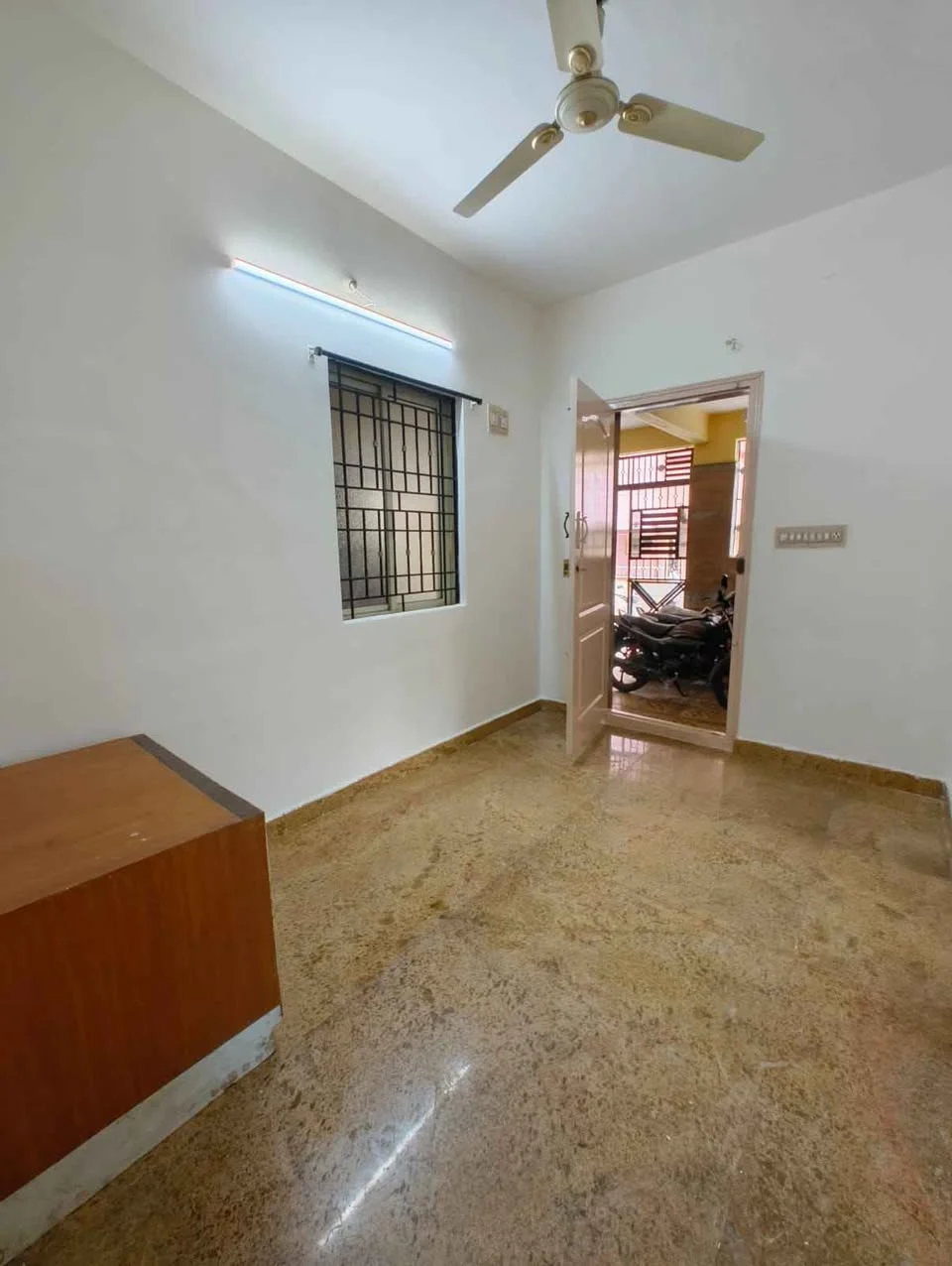 1 BHK Flat for Rent in sg palya near Lakshmi Theater