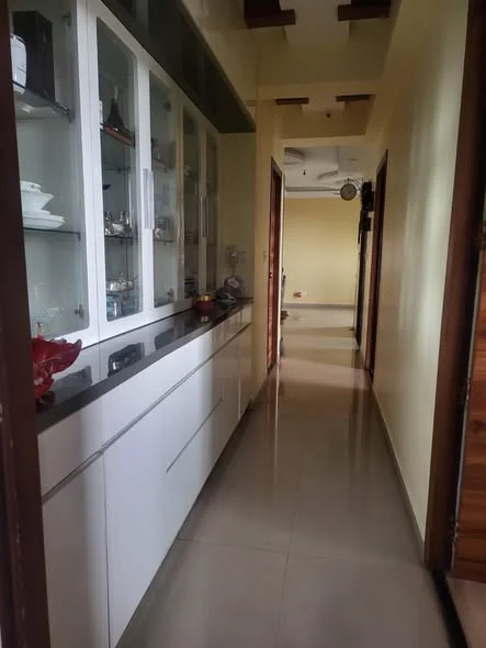 Single Occupancy in 2 BHK Flat for Rent in DLF Westend Heights