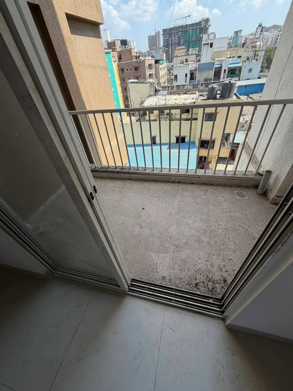 2 BHK Flat for Rent in White Woods