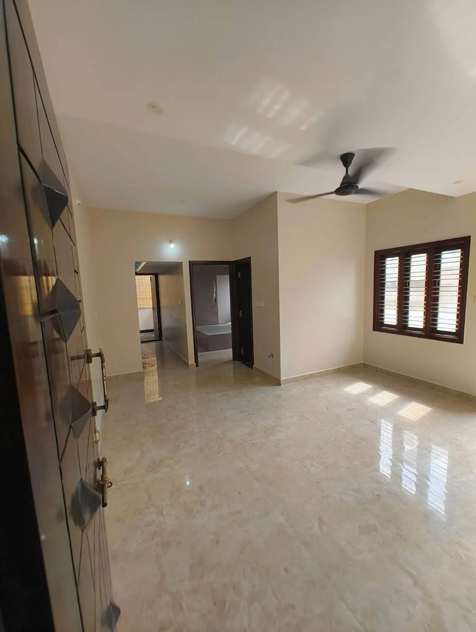 2 BHK Flat for Rent in INDIRANGAR near metro station 80 ft road New Thippasandra