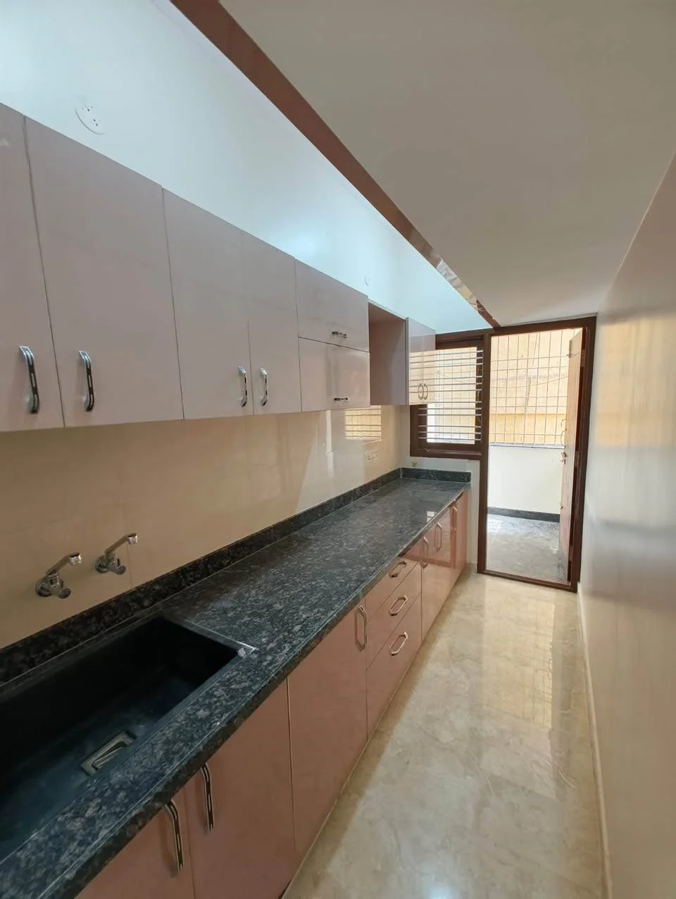 2 BHK Flat for Rent in INDIRANGAR near metro station 80 ft road New Thippasandra