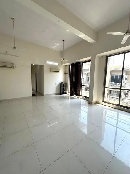 Single Occupancy for Male in 1 BHK Flat for Rent in Kohinoor City (Premium Tower) near BKC