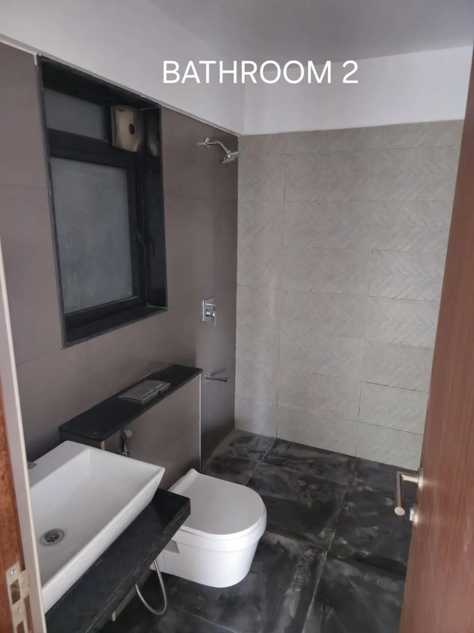 2 BHK Flat for Rent in Santacruz West