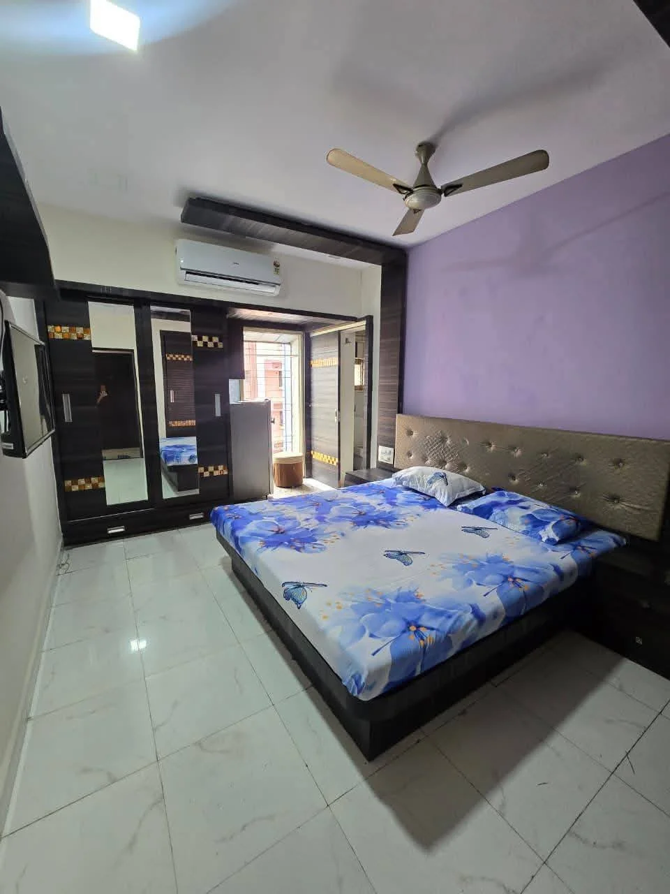 Single Occupancy for Male in 3 BHK Flat for Rent in Oshiwara metro station