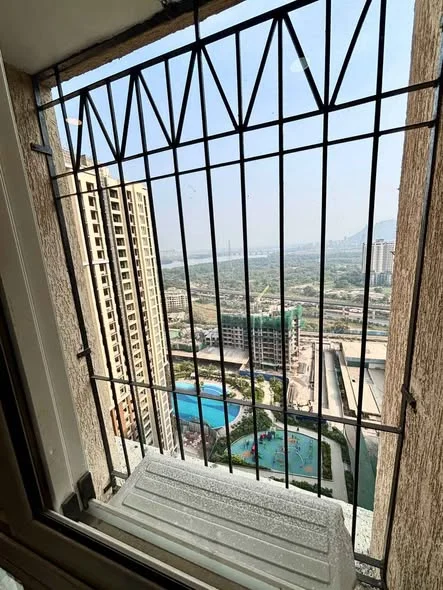 2 BHK Flat for Rent Near Lake Shore ( VIVIAANA)MALL