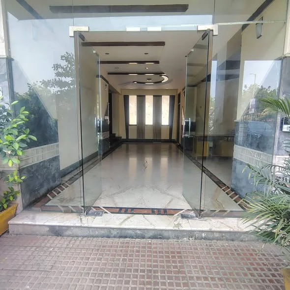 2 BHK Flat for Sale in Miracle Heights