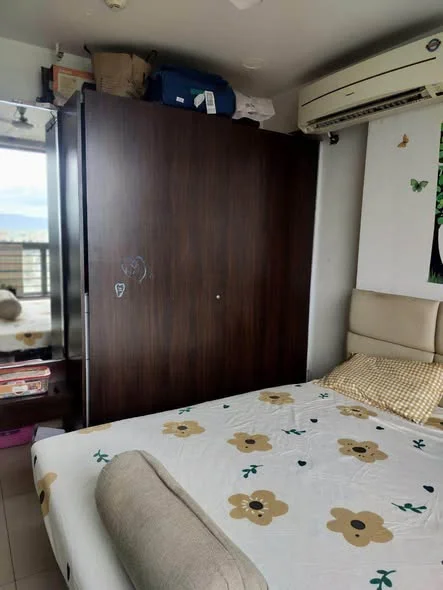 2 BHK Flat for Rent in Behind Amanora Mall