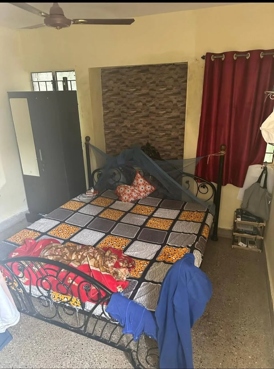 2 BHK Flat for Rent At opposite to Phoniex mall