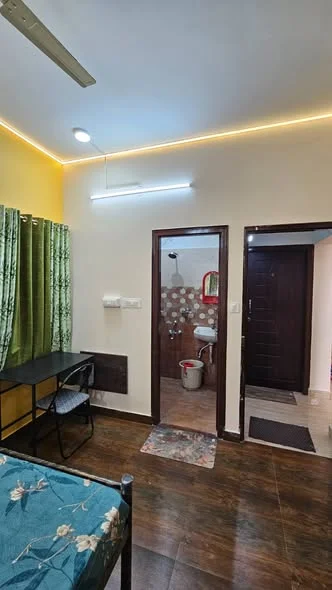 Single Occupancy for Male in 1 BHK Flat for Rent in Mahadevapura