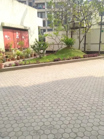 Single Occupancy for Female in 1 BHK Flat for Rent in Kohinoor City