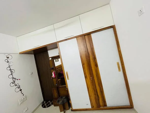 2 BHK Flat for Rent Close to World Trade Center (WTC)