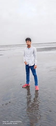 2 BHK Flat for Rent in Four bungalows