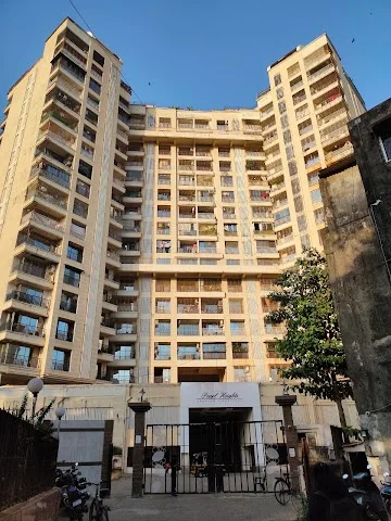 2 BHK Flat for Rent in Versova