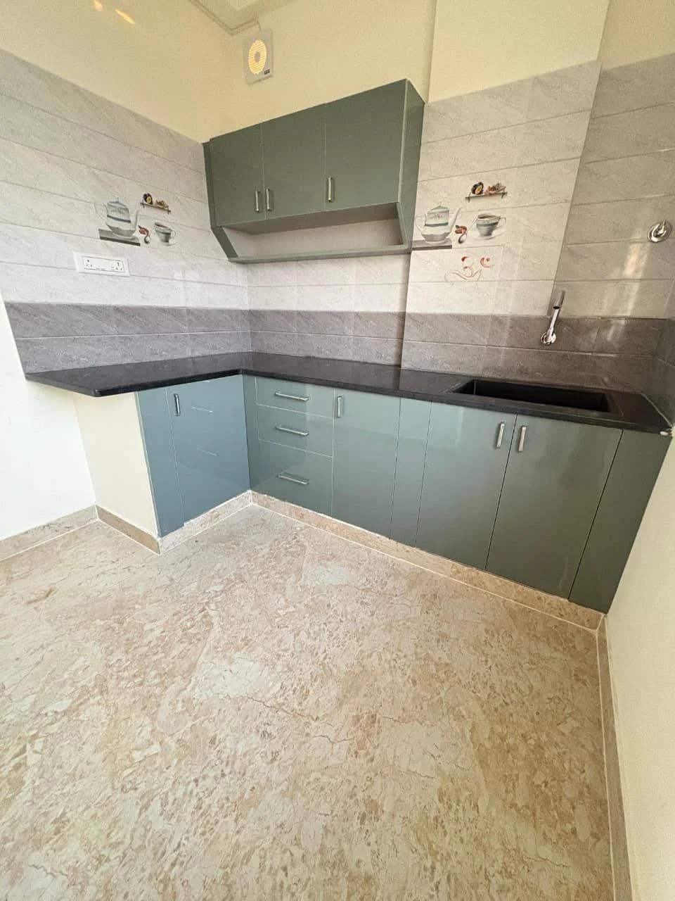 1 BHK Flat for Rent in Very Near to HSR Layout