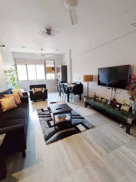 2 BHK Flat for Sale in SV Road Khar