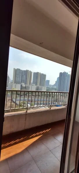 2 BHK Flat for Rent in Amanora