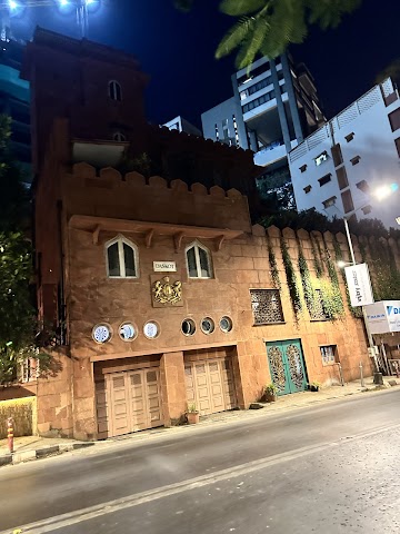 2 BHK Flat for Sale in Walkeshwar Road