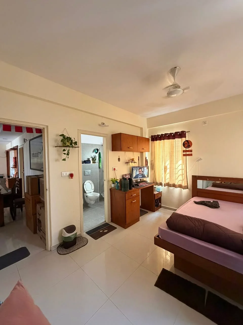 Single Occupancy for Male in 3 BHK Flat for Rent in Kadubeesanahalli