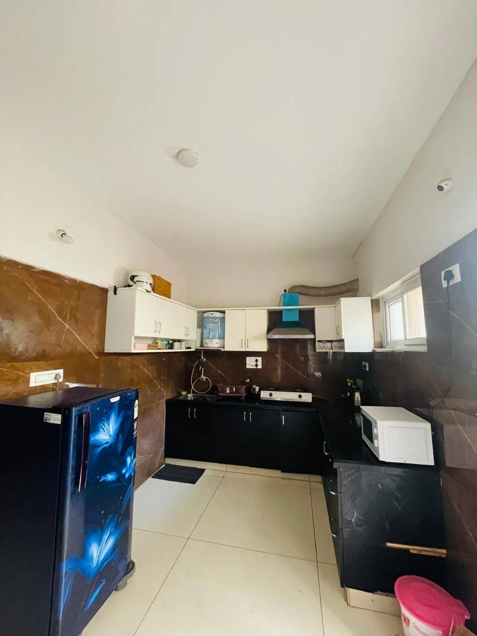 Single Occupancy for Female in 2.5 BHK Flat for Rent in Prakash Enclave Apartment 2nd Floor Flat No 202 Nagappa Street Palace Guttahalli Bangalore 560003