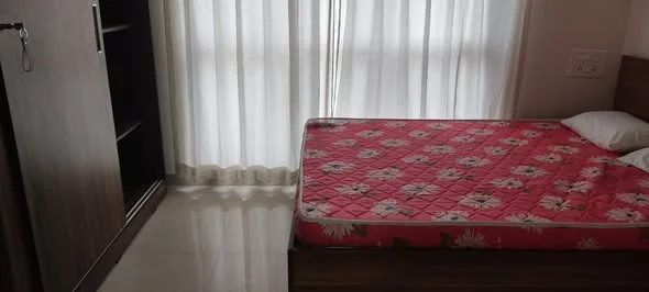 1 BHK Flat for Rent in Malad East