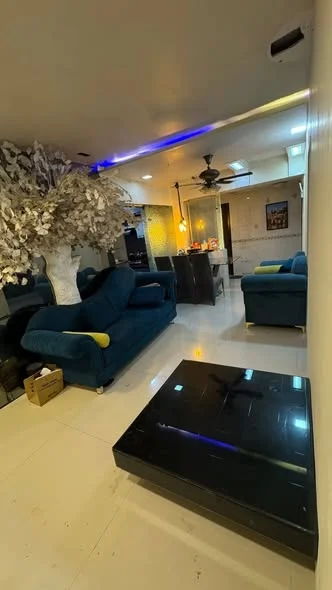 Flat for Rent in Goregaon west