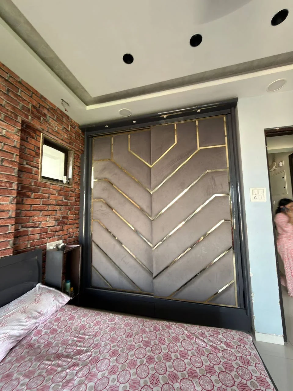 Single Occupancy for Female in 2 BHK Flat for Rent in jankalyan nagar malad west