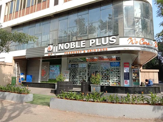 3 BHK Flat for Rent in Juhu Noble Chemist building