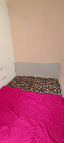 Single Occupancy for Male in Flat for Rent in Azad Nagar