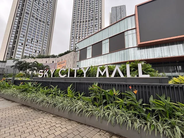 2.5 BHK Flat for Sale in Borivali East W.E.Highway Opposite Oberoi Sky City Mall