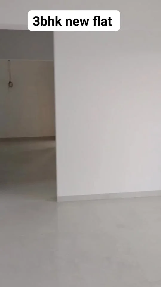 3 BHK Flat for Rent in Model Colony Pune