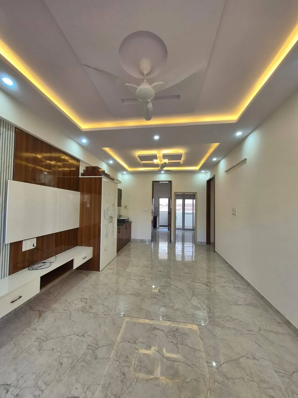 3 BHK Flat for Rent in Kudlu Gate metro station near hsr layout