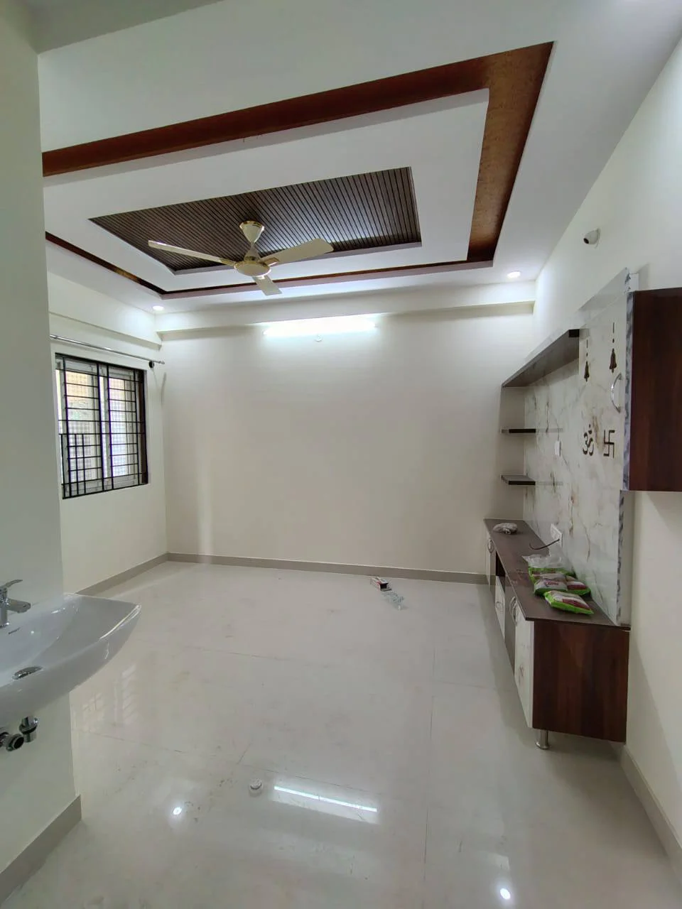 2 BHK Flat for Rent in Kudlu gate metro station near HSR layout