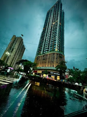 2 BHK Flat for Sale in Viceroy Savana