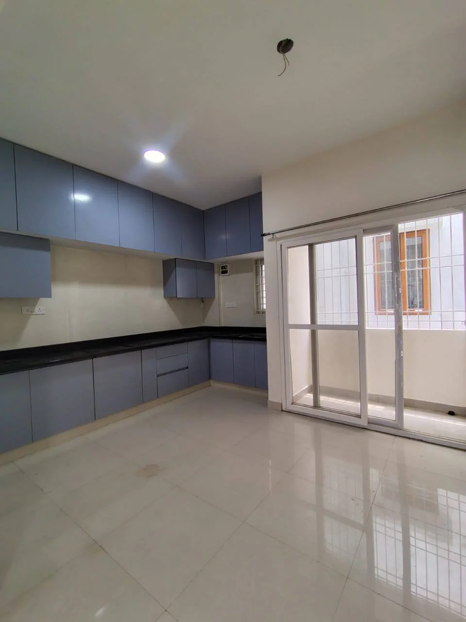 2 BHK Flat for Rent in Very Near to HSR Layout