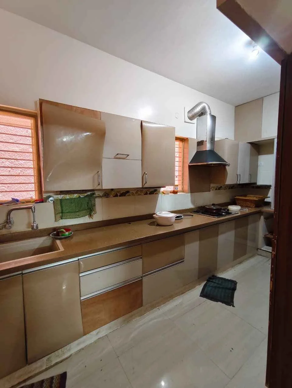4 BHK Flat for Rent in Indiranagar 80ft near jeevana bheema nagar