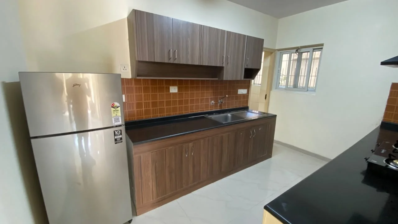 Single Occupancy for Female in 3 BHK Flat for Rent Near Banaswadi