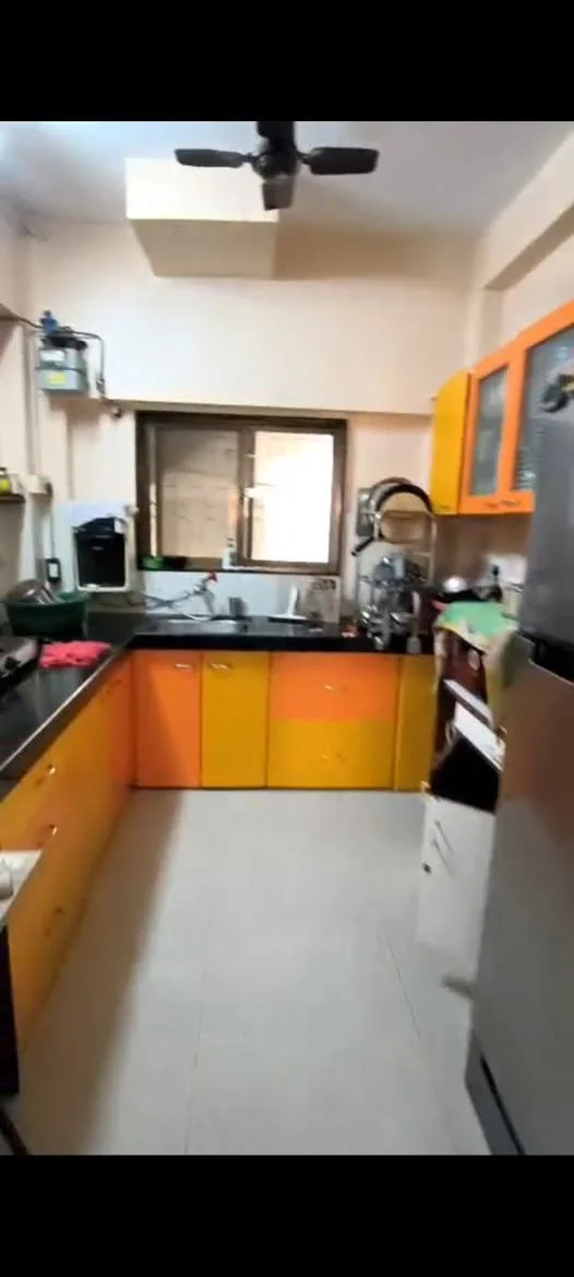 Single Occupancy for Female in 2 BHK Flat for Rent in Prabhadevi