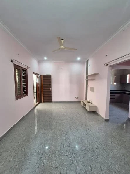 2 BHK Flat for Rent in kudlu gate near hsr 3km