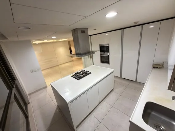 3.5 BHK Flat for Sale in One North