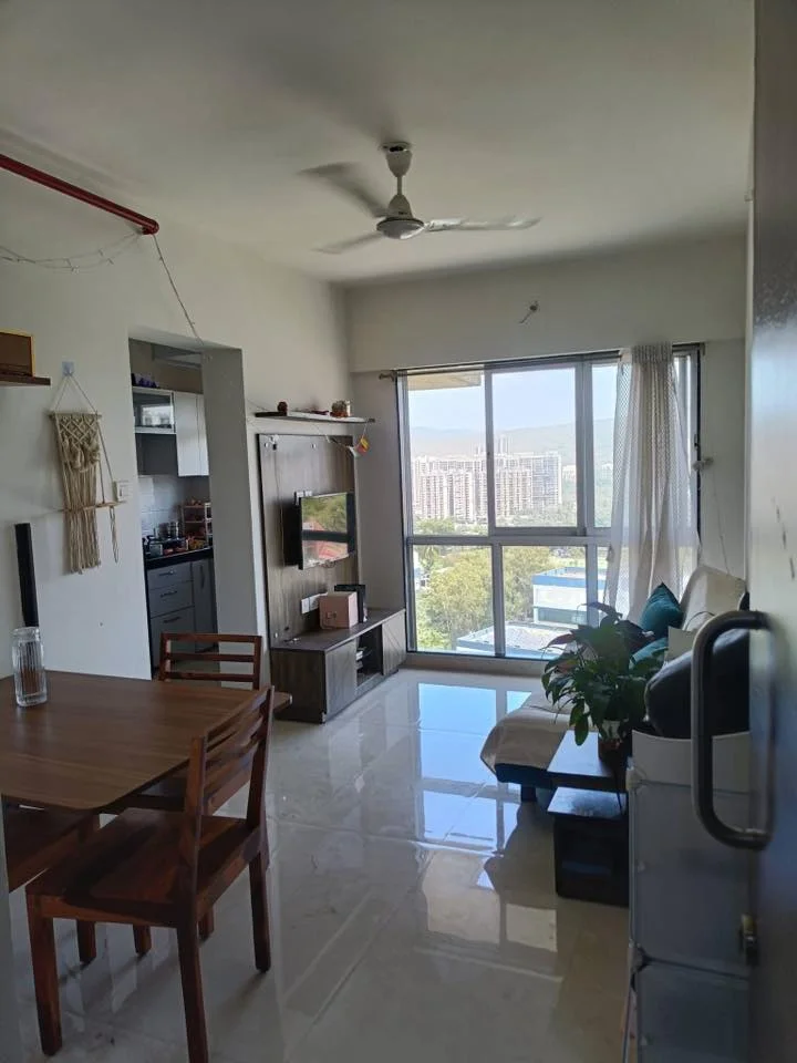 1 BHK Flat for Rent in Highway Touch Building