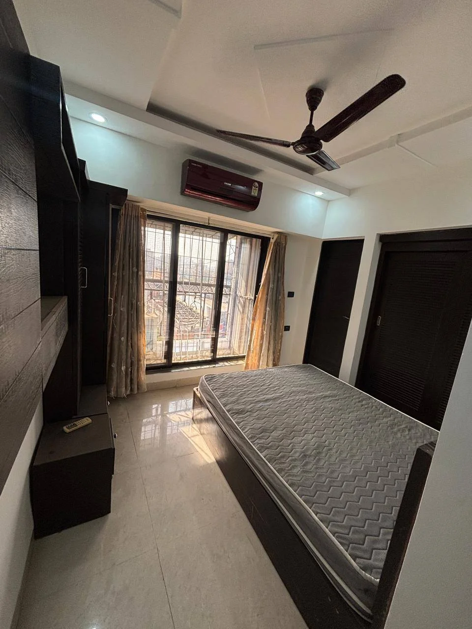 3 BHK Flat for Rent in DN nagar metro walking 5 minutes distance Andheri West