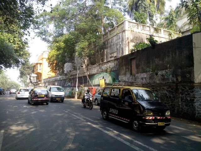 2 BHK Flat for Rent in Bandra East