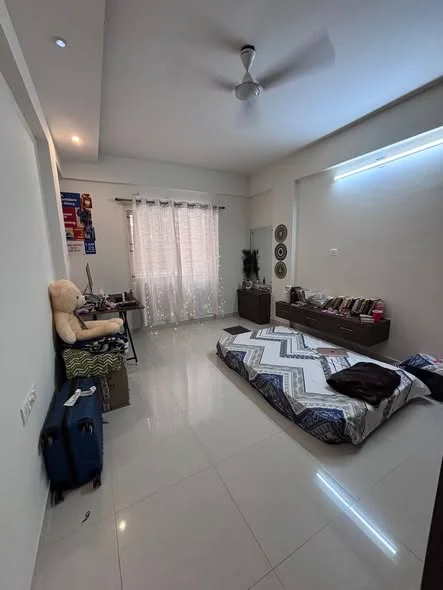 Single Occupancy for Female in 2 BHK Flat for Rent in Munnekollal