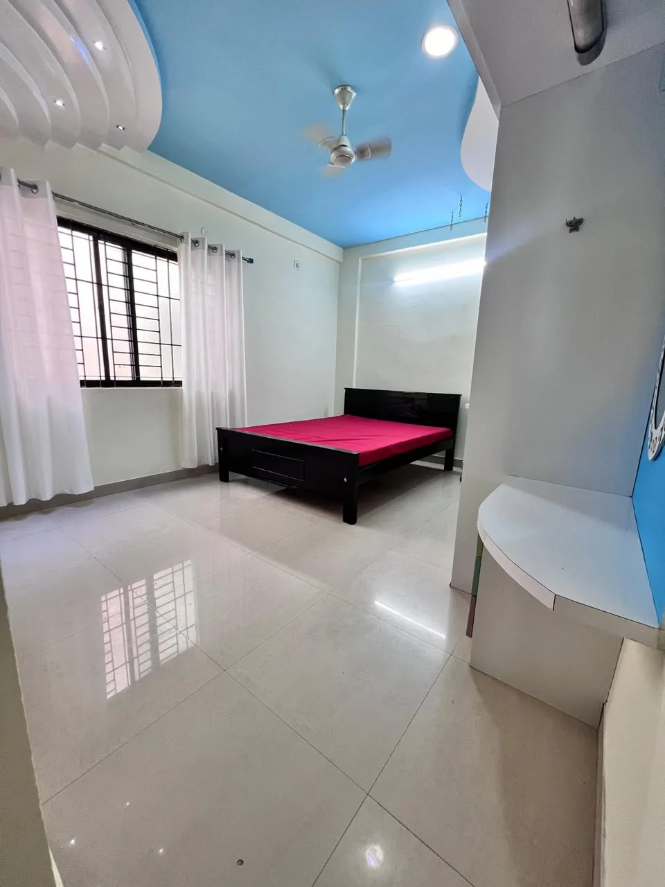 Single Occupancy for Female in 3 BHK Flat for Rent Near Manyata Tech Park