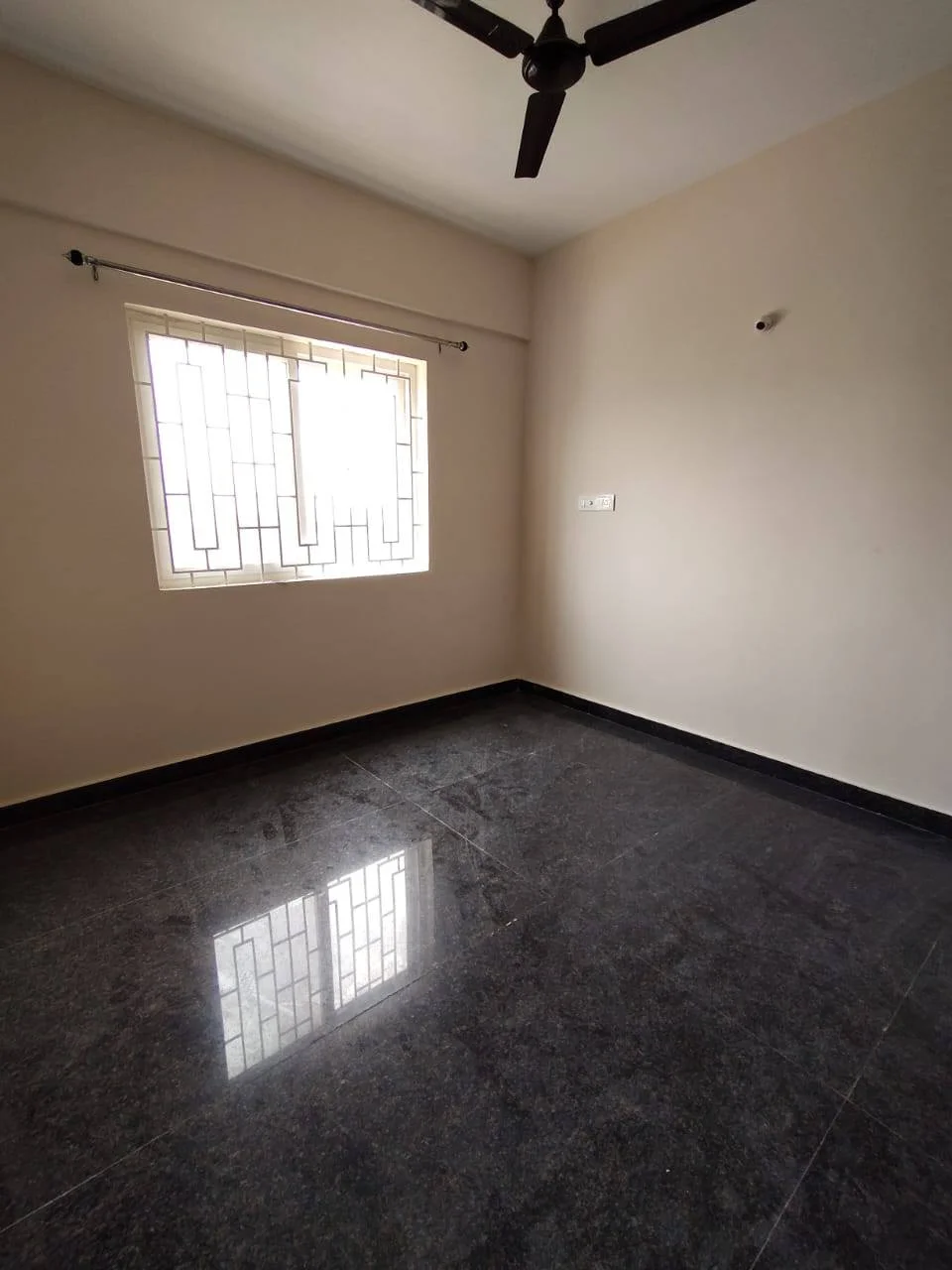 2 BHK Flat for Rent in Kudlu Gate near HSR 3km