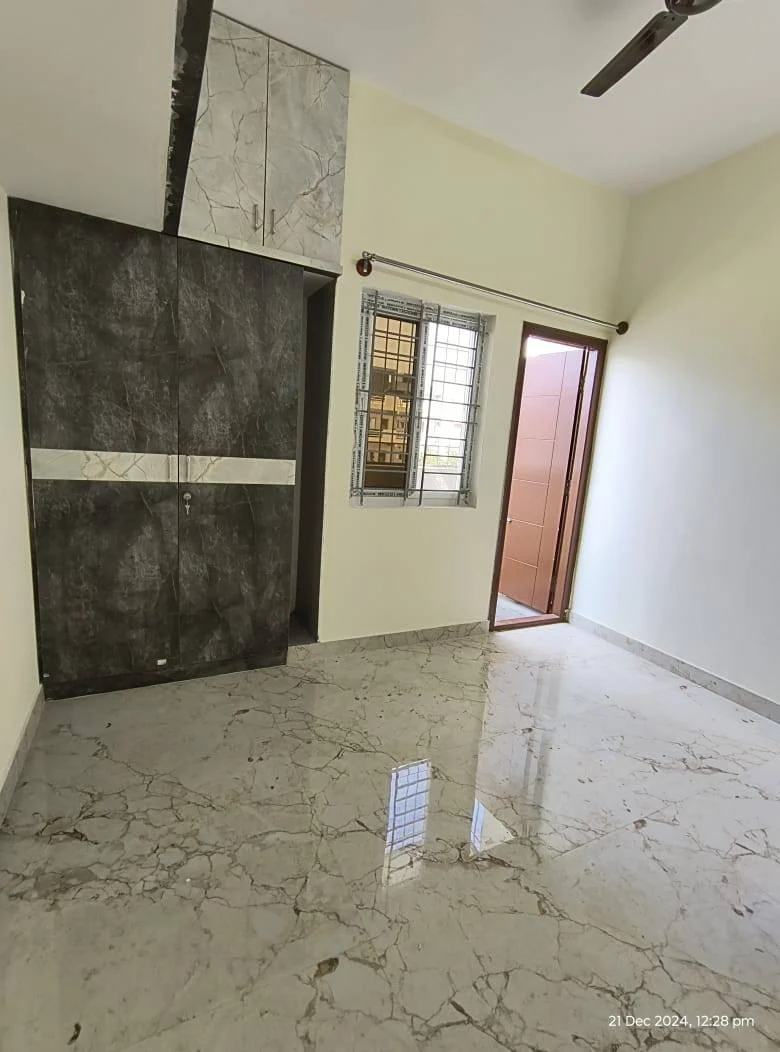 1 BHK Flat for Rent in kudlu gate metro station near hsr layout 2km