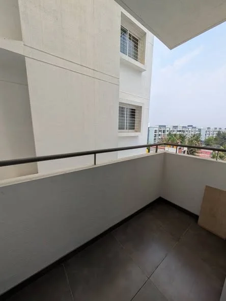 Single Occupancy in 3 BHK Flat for Rent in Rayasandra