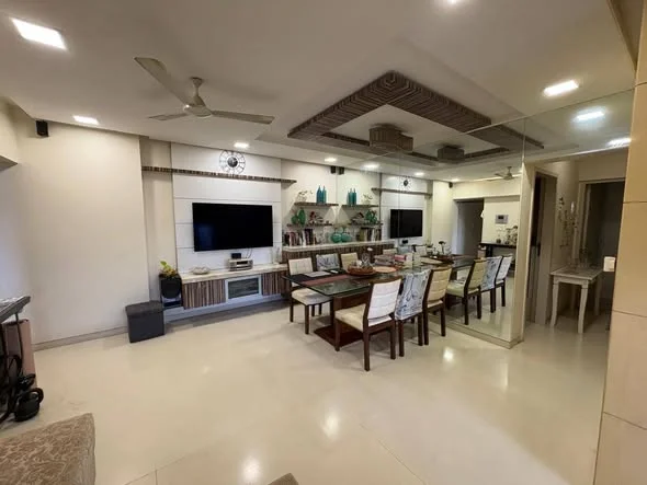 2 BHK Flat for Rent in Andheri West