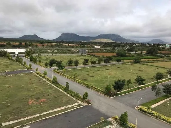 2 BHK Residential Plot for Sale Near IVC ROAD KUNDANA