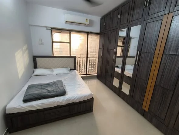 2 BHK Flat for Rent in Pramukh Height